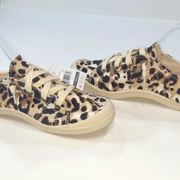 NWT Time and Tru Women's Leopard Print Sneakers - Picture 5 of 5